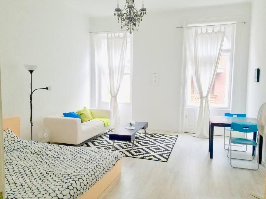 Bright And Cozy - City Center Apt Budapeşte Dış mekan fotoğraf